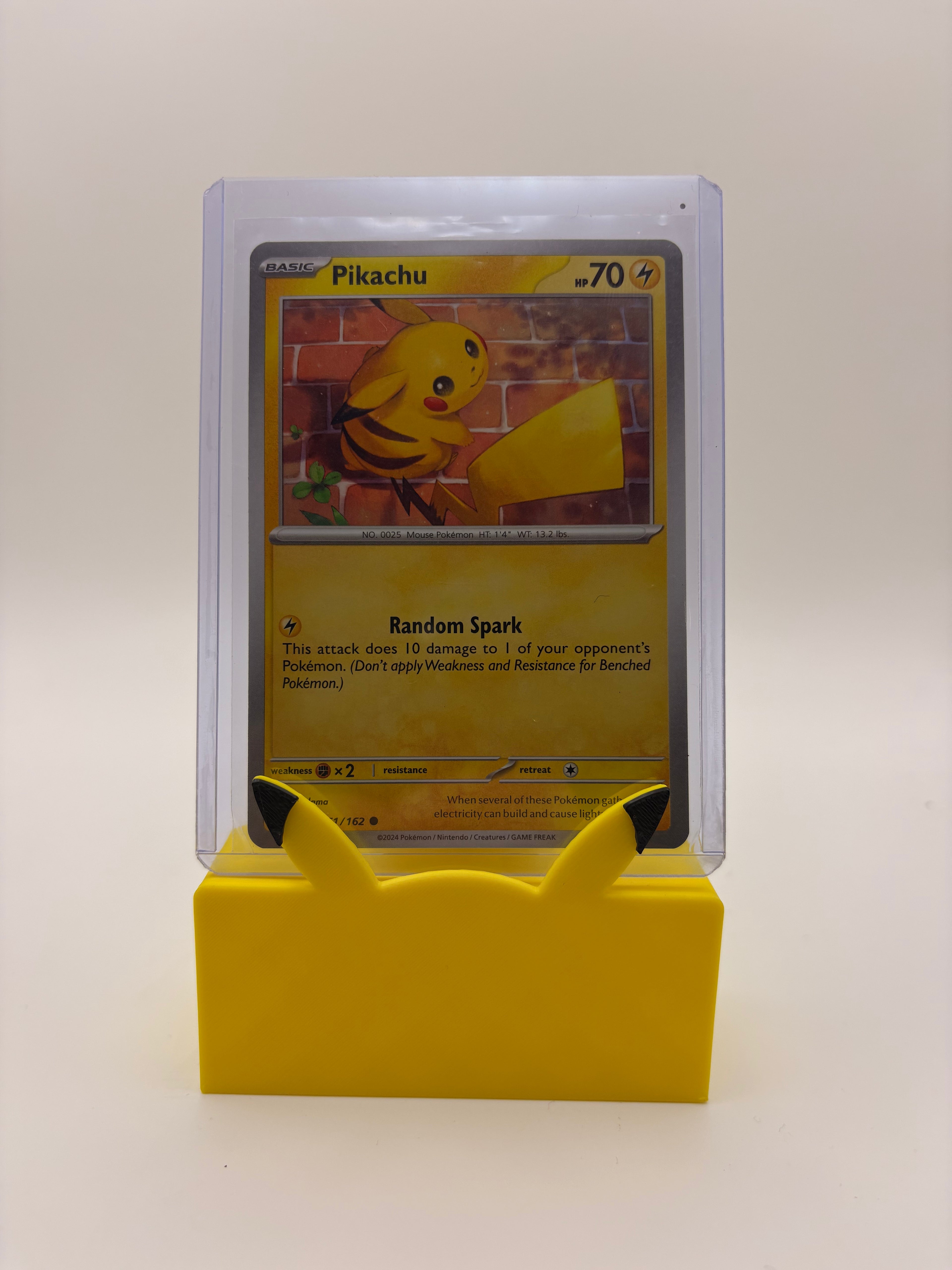 TCG/Pokemon Card Stand